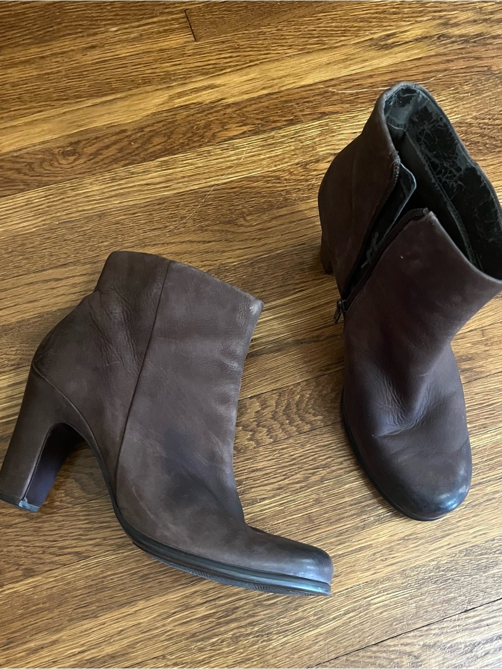 Ecco brown leather booties heels 40 classic shoes ankle boots
